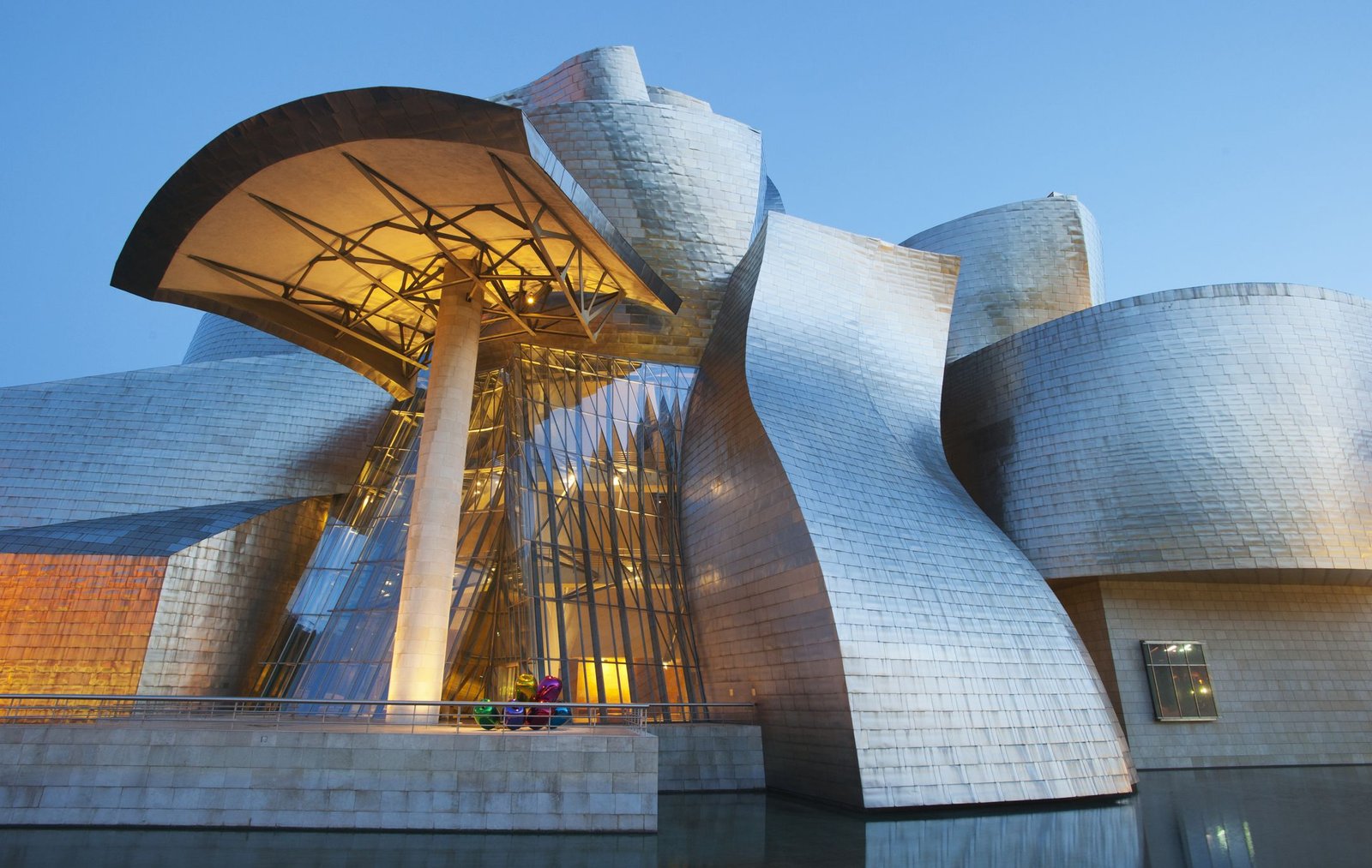 guggenheim-museum-bilbao-spain-royalty-free-image-1678382424